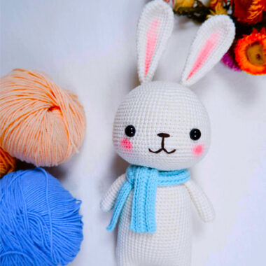 Coniglio bianco facile Amigurumi Schema PDF Gratis (1)