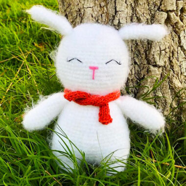 Amigurumi Coniglio di Neve PDF Schema Gratis (1)