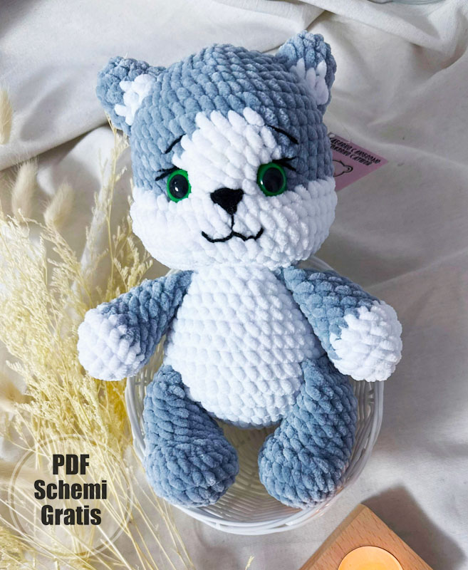 Gatto Grigio in Filato Peluche - Schema all'Uncinetto (3)