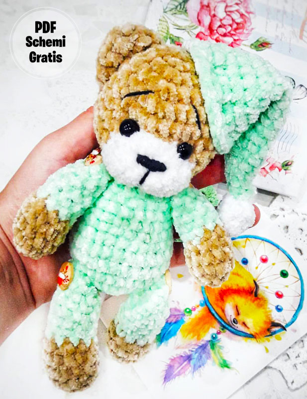 Peluche Orsacchiotto verde Amigurumi Schema PDF Gratis (2)